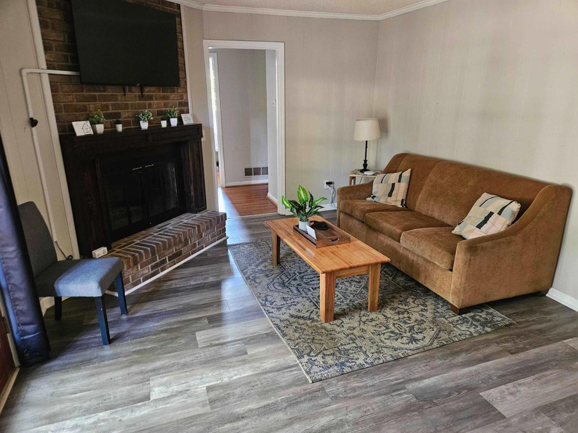 Brilliant In Bellview-Back Unit-- Mins To Nas Pensacola, Beach, Shopping Екстериор снимка