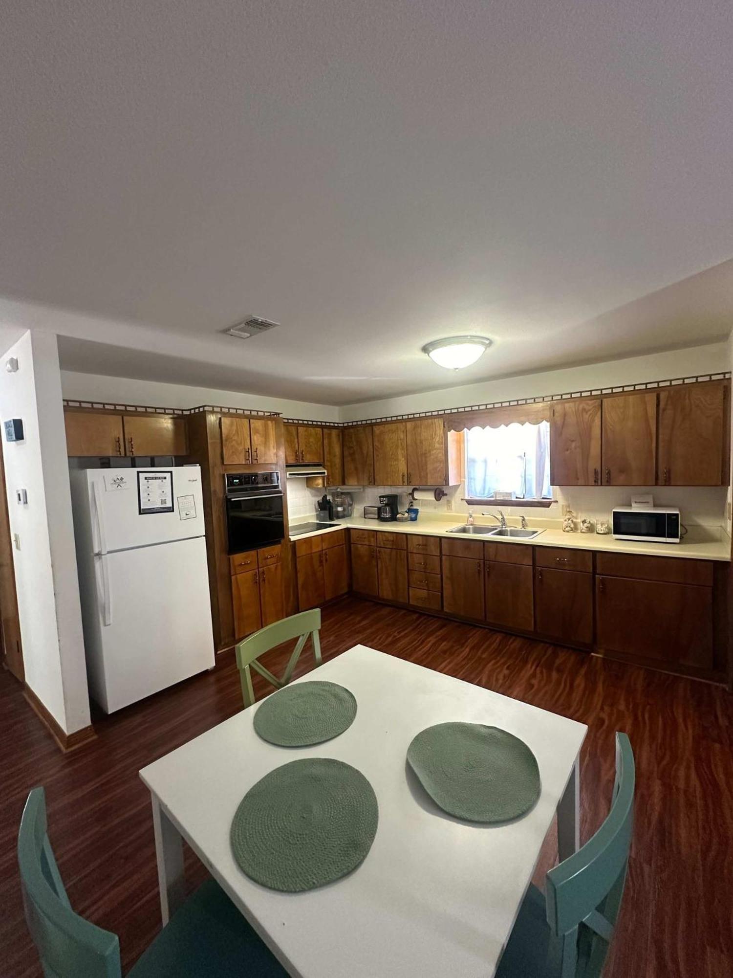 Brilliant In Bellview-Back Unit-- Mins To Nas Pensacola, Beach, Shopping Екстериор снимка